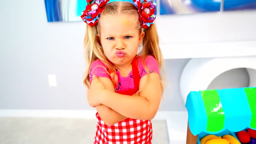 ماجراهای دیانا و روما - دیانا و روما در فروشگاه بستنی